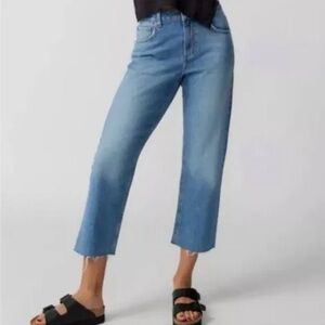 BDG cropped cowboy Jean size 28 never worn